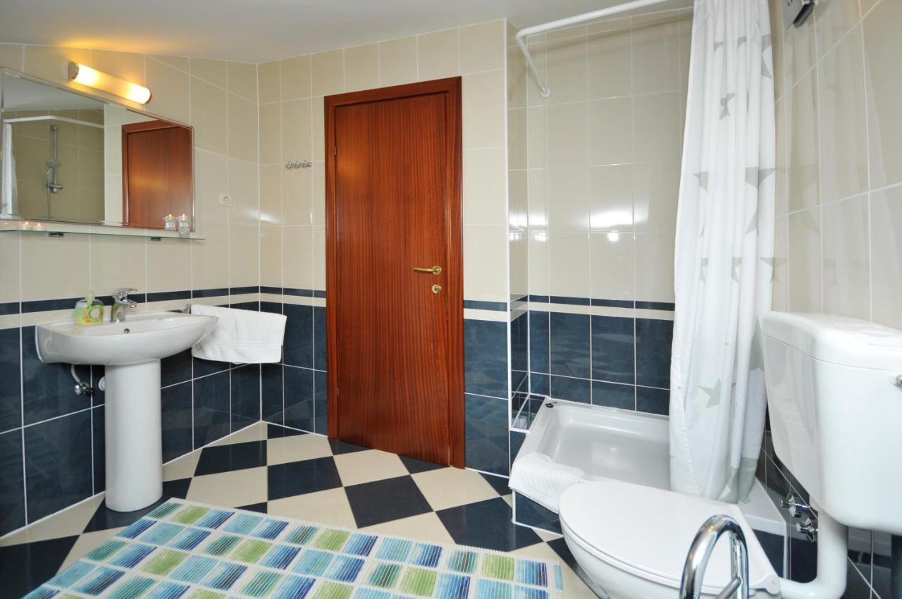 Apartments Roza Трогір Екстер'єр фото